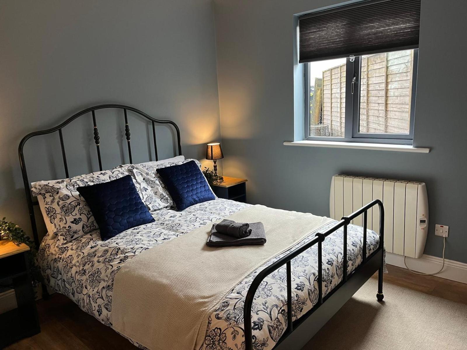 Woodquay Mews Apartment Galway Ngoại thất bức ảnh
